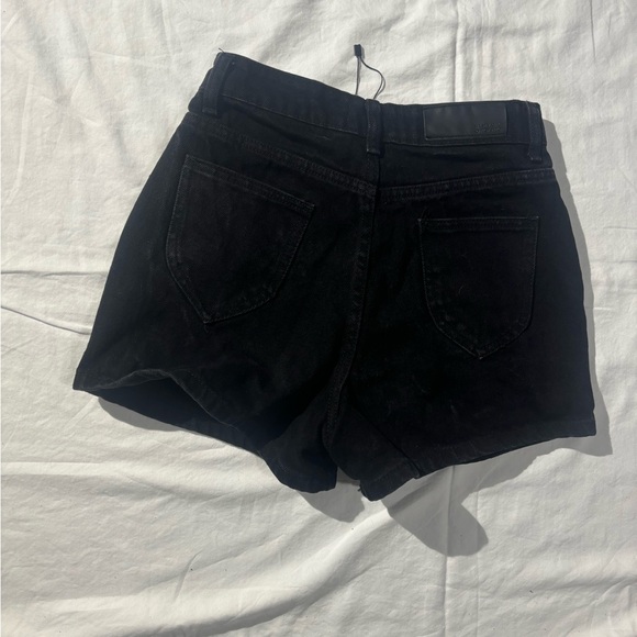 Nasty Gal Women's Black High Waisted Mom Denim Shorts Size 0 - Picture 4 of 5
